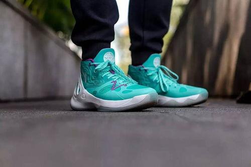 安踏新球鞋爆料视频大全,全方位解析爆款球鞋亮点  第2张